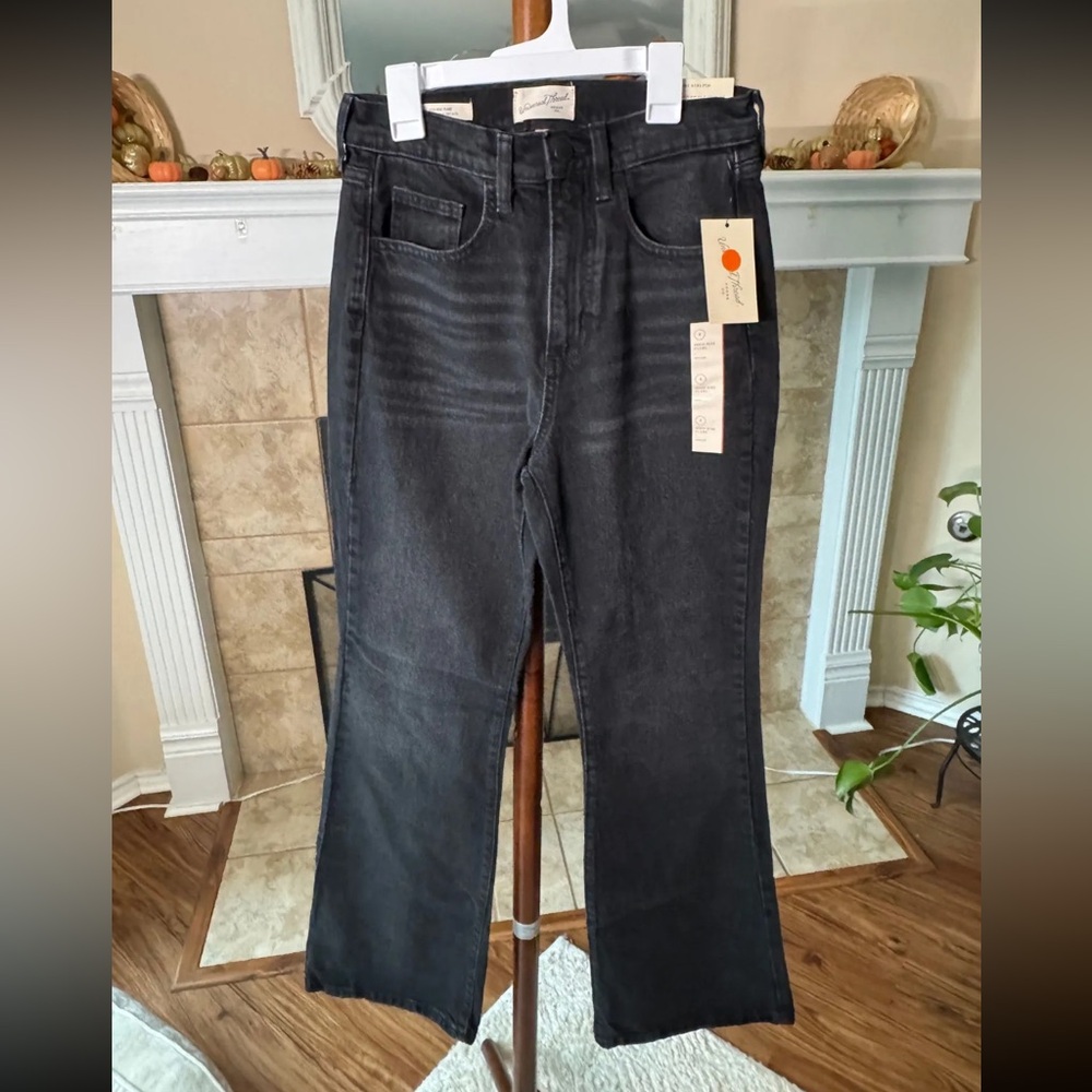 Universal Thread Black Flare Jeans